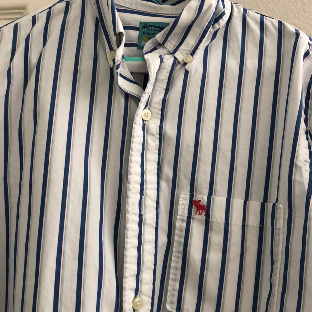 LG Button Down (Muscle)